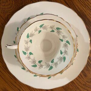 English Crown "Staffodshire" Fine Bone China Tea Cup Set